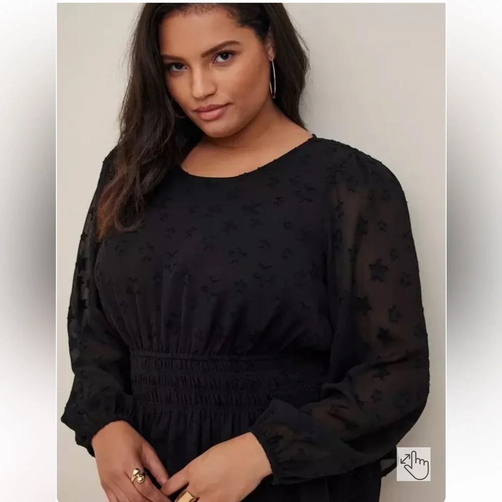 Torrid Crinkle Chiffon With Star Smocked Waist Puff Sleeve Top- Size 2-2X - Picture 3 of 12